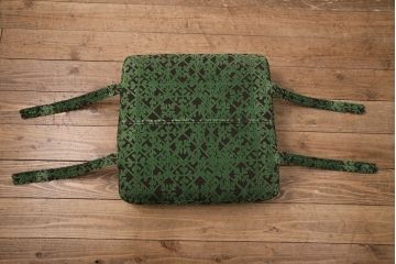 桜製作所　ジョージナカシマ×ミナペルホネン　「コノイド」　ウォールナット製　グリーンロックオットマン(ジョージ・ナカシマ、椅子、フットスツール、チェア)(R-050481)