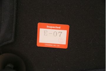 中古　展示品　美品　Cassina(カッシーナ)　684 PICCOLA TENTAZIONE(ピッコラテンタツィオーネ)　ラウンジアームチェア(定価約40万円)(アームソファ、一人掛けソファ、1P)(R-050482)