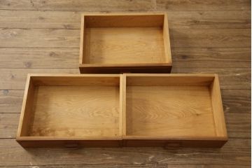 中古　民芸家具　屋久杉を贅沢に使った存在感のある飾り棚(茶棚、収納棚、サイドボード)(定価約220万円)(R-050485)