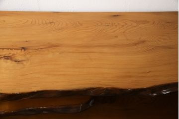 中古　民芸家具　屋久杉を贅沢に使った存在感のある飾り棚(茶棚、収納棚、サイドボード)(定価約220万円)(R-050485)