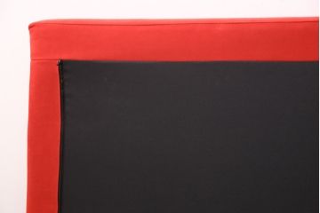中古　展示美品　希少　RUF(ルフ)　レッドカラーが空間のアクセントになるベッドフレーム(キングサイズ)(定価約47万円)(R-050493)