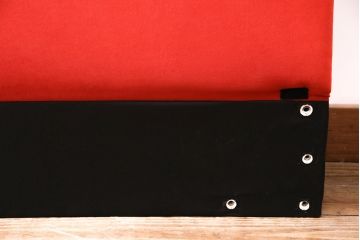 中古　展示美品　希少　RUF(ルフ)　レッドカラーが空間のアクセントになるベッドフレーム(キングサイズ)(定価約47万円)(R-050493)