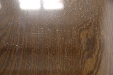 中古　飛騨産業　キツツキマーク　穂高シリーズ　気品あるクラシカルなデザインが魅力的なセンターテーブル(ローテーブル、リビングテーブル)(R-050497)