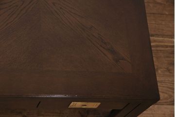 中古　極美品　カリモク　domani(ドマーニ)　Morganton(モーガントン)　ゴールドの引手が高級感を演出するセンターテーブル(リビングテーブル、ローテーブル)(R-050500)