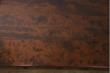 中古　美品　北海道民芸家具　滑らかな質感と深みのある色合いが魅力の座卓(ローテーブル、センターテーブル、リビングテーブル)(R-050504)
