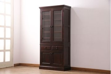 中古　美品　国産民芸家具　落ち着きのある空間づくりにおすすめの二段重ねキャビネット(食器棚、収納棚、飾り棚、書棚、本箱)(R-050507)