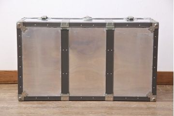 ヴィンテージ雑貨　KOWA(コーワ)　インダストリアルの空間づくりにおすすめのアルミ製トランク(船トランク、ディスプレイ、収納、ビンテージ)(R-050514)