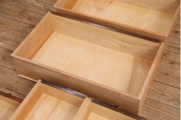 中古　松本民芸家具　洗練された佇まいが上品な印象を醸し出すライティングビューロー(ワークデスク、机、在宅ワーク、在宅用引き出し)(R-050520)