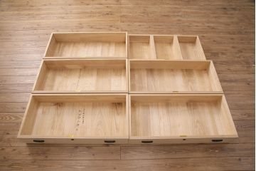 中古　伝統工芸士・町田金三郎作　かくし付き　透かしの引手が魅力!上品な雰囲気を醸し出す総桐箪笥(並厚、桐たんす)(衣装箪笥、引き出し、チェスト、桐たんす)(R-050522)