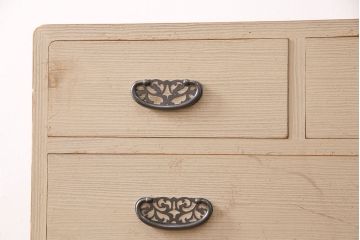 中古　伝統工芸士・町田金三郎作　かくし付き　透かしの引手が魅力!上品な雰囲気を醸し出す総桐箪笥(並厚、桐たんす)(衣装箪笥、引き出し、チェスト、桐たんす)(R-050522)