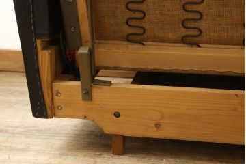 デンマークヴィンテージ　ビビットなカラーがお部屋のアクセントになるソファベッド(3人掛けソファ、トリプルソファ、ビンテージ、北欧)(R-050533)