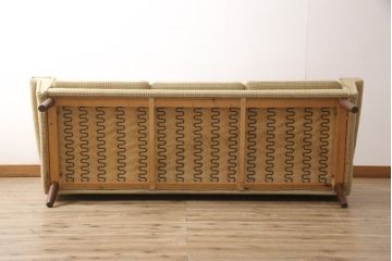 デンマークヴィンテージ　ほっと心が落ち着くような和みカラーが魅力の3人掛けソファ(三人掛け、ビンテージ)(R-050534)