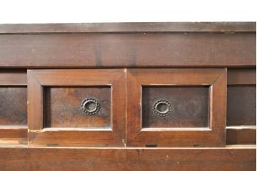 和製アンティーク　前面ヒノキ材・一部ケヤキ材　丁寧な作り込みが魅力的な四尺水屋箪笥(重ね箪笥、収納棚、戸棚、食器棚)(R-050538)