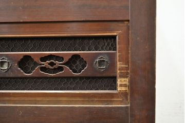 和製アンティーク　前面ヒノキ材・一部ケヤキ材　丁寧な作り込みが魅力的な四尺水屋箪笥(重ね箪笥、収納棚、戸棚、食器棚)(R-050538)