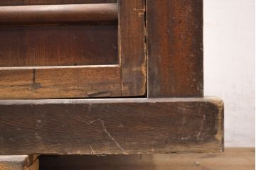 和製アンティーク　前面ヒノキ材・一部ケヤキ材　丁寧な作り込みが魅力的な四尺水屋箪笥(重ね箪笥、収納棚、戸棚、食器棚)(R-050538)