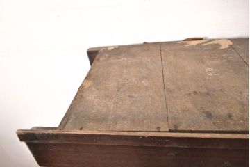 和製アンティーク　前面ヒノキ材・一部ケヤキ材　丁寧な作り込みが魅力的な水屋箪笥・上段(収納棚、戸棚、食器棚)(R-050539)