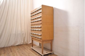 【簡易リペア限定品】和製ビンテージ　昭和レトロ　KIHARA　ナチュラルスタイルの収納におすすめのナラ材製ネームプレート付きカードケース(引き出し、チェスト、ヴィンテージ、図書館、図書室)(R-050541)