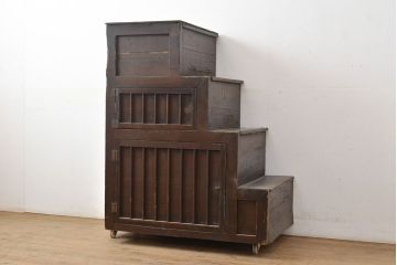 両面使用！木製階段状タンス　アンティーク 龍 両面彫金 引き取り！ 時代箪笥／階段箪笥 【 KAIDAN TANSU STEP CHEST 】 [j0764