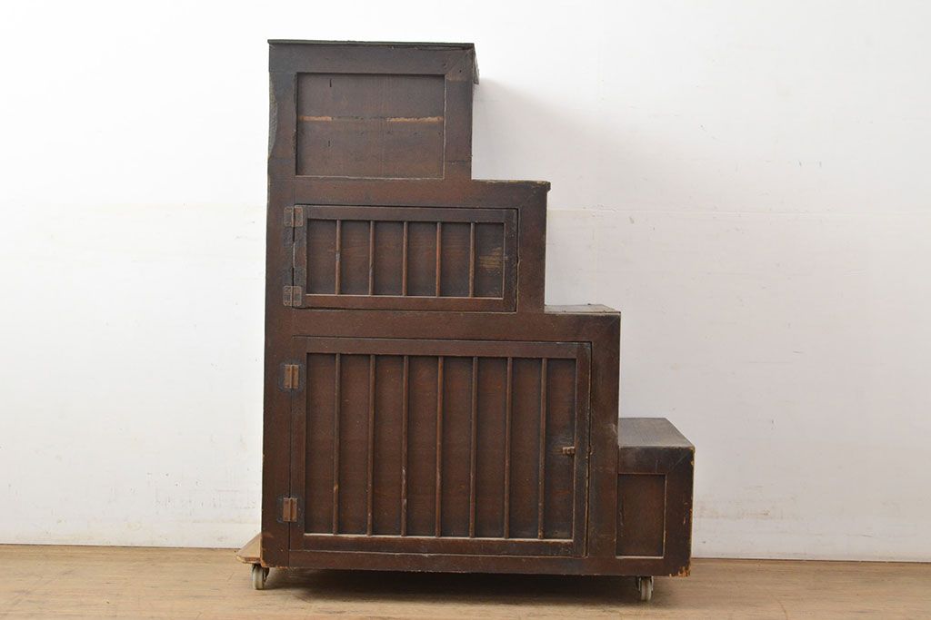 和製アンティーク　明治期　ヒノキ材　深みのある色合いが魅力の階段箪笥(時代箪笥、収納
棚)(R-050542)