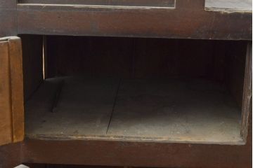 和製アンティーク　明治期　ヒノキ材　深みのある色合いが魅力の階段箪笥(時代箪笥、収納
棚)(R-050542)
