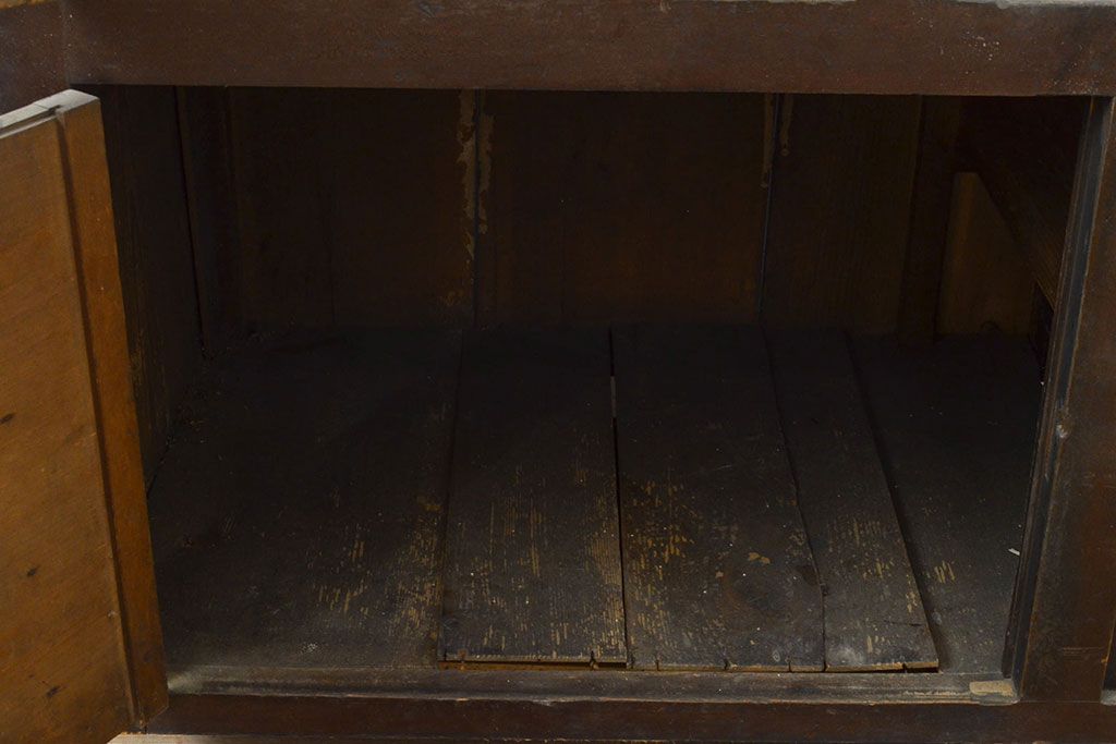 和製アンティーク　明治期　ヒノキ材　深みのある色合いが魅力の階段箪笥(時代箪笥、収納
棚)(R-050542)