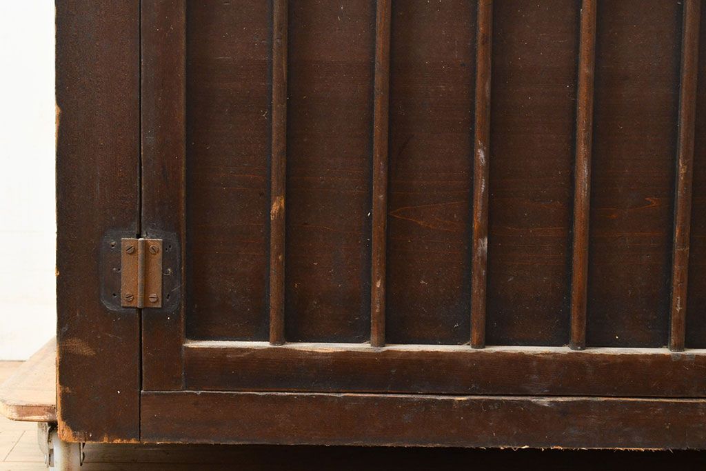 和製アンティーク　明治期　ヒノキ材　深みのある色合いが魅力の階段箪笥(時代箪笥、収納
棚)(R-050542)