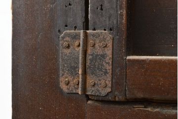 和製アンティーク　明治期　ヒノキ材　深みのある色合いが魅力の階段箪笥(時代箪笥、収納
棚)(R-050542)