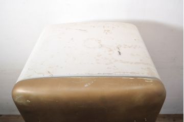 ヴィンテージ家具　アメリカビンテージ　ジャンク品　ADMIRAL(アドミラル)　メンズライクの空間づくりにおすすめ!おしゃれなディスプレイになる冷蔵庫(ディスプレイ、収納棚)(R-050546)