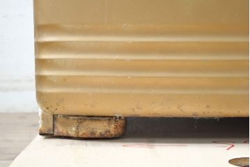 ヴィンテージ家具　アメリカビンテージ　ジャンク品　ADMIRAL(アドミラル)　メンズライクの空間づくりにおすすめ!おしゃれなディスプレイになる冷蔵庫(ディスプレイ、収納棚)(R-050546)