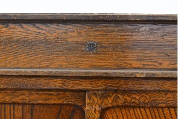 和製アンティーク　タモ材・ケヤキ材　衣装盆付き　木製の引手などの凝ったつくりが魅力!レトロな雰囲気を醸しだす二段重ね和箪笥(和タンス、収納箪笥、時代箪笥、衣装箪笥、着物箪笥)(R-050553)