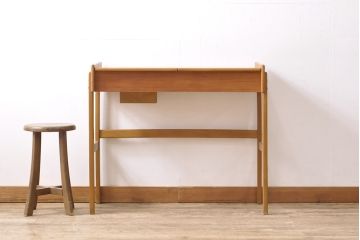 ビンテージ家具　北欧ヴィンテージ　チーク材　フタ付きが珍しく機能的なデスク(机、在宅ワーク、在宅用サイドテーブル)(R-050555)