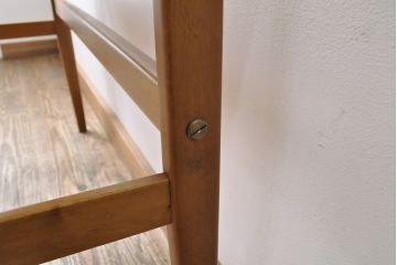 ビンテージ家具　北欧ヴィンテージ　チーク材　フタ付きが珍しく機能的なデスク(机、在宅ワーク、在宅用サイドテーブル)(R-050555)