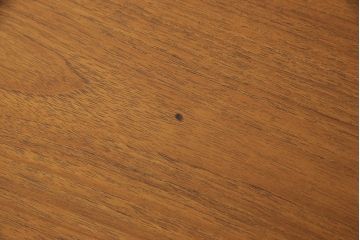 ヴィンテージ家具　北欧ビンテージ　棚板付きが便利!天板と棚板のデザインがリンクしているおしゃれな横長テーブル(リビングテーブル、センターテーブル、ローテーブル)(R-050556)