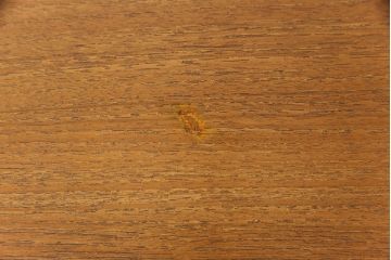 ヴィンテージ家具　北欧ビンテージ　棚板付きが便利!天板と棚板のデザインがリンクしているおしゃれな横長テーブル(リビングテーブル、センターテーブル、ローテーブル)(R-050556)