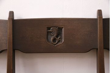 中古　神戸洋家具　永田良介商店　タツ型の彫刻が存在感を放つ3人掛けソファ(三人掛け、3Pソファ)(R-050571)