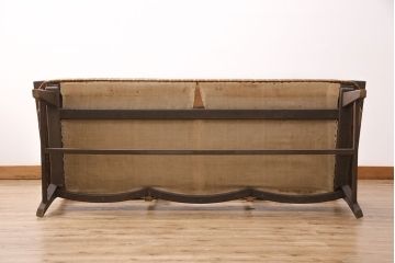 中古　神戸洋家具　永田良介商店　タツ型の彫刻が存在感を放つ3人掛けソファ(三人掛け、3Pソファ)(R-050571)