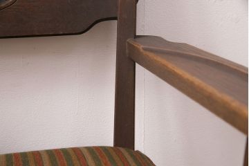 中古　神戸洋家具　永田良介商店　リラックスタイムに活躍するアームチェア(1人掛け、シングルソファ、一人掛け、1Pソファ)(R-050572)