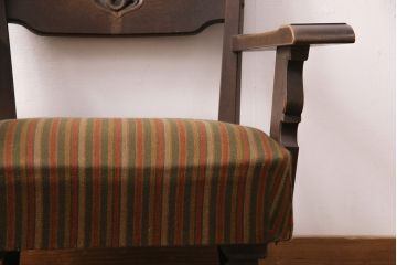 中古　神戸洋家具　永田良介商店　リラックスタイムに活躍するアームチェア(1人掛け、シングルソファ、一人掛け、1Pソファ)(R-050572)