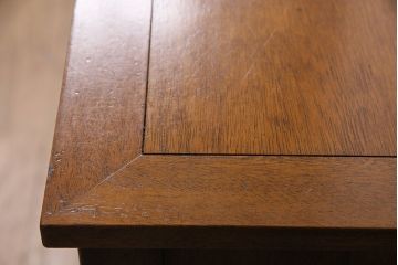 中古　アメリカ製　DREXEL HERITAGE(ドレクセルヘリテイジ)　Triune(トライユン)　キャスター付きサービス台(サーバー、キャビネット、作業台、収納棚)(R-050578)