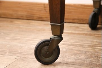 中古　アメリカ製　DREXEL HERITAGE(ドレクセルヘリテイジ)　Triune(トライユン)　キャスター付きサービス台(サーバー、キャビネット、作業台、収納棚)(R-050578)