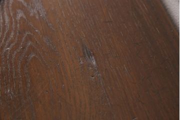 中古　高級　イギリス輸入家具　Royal antique collection(ロイヤル・アンティーク・コレクション)　オーク材　扉や引き出しの凝ったつくりが魅力!重厚感のあるアンティーク調サイドボード(サイドキャビネット、収納棚)(R-050579)