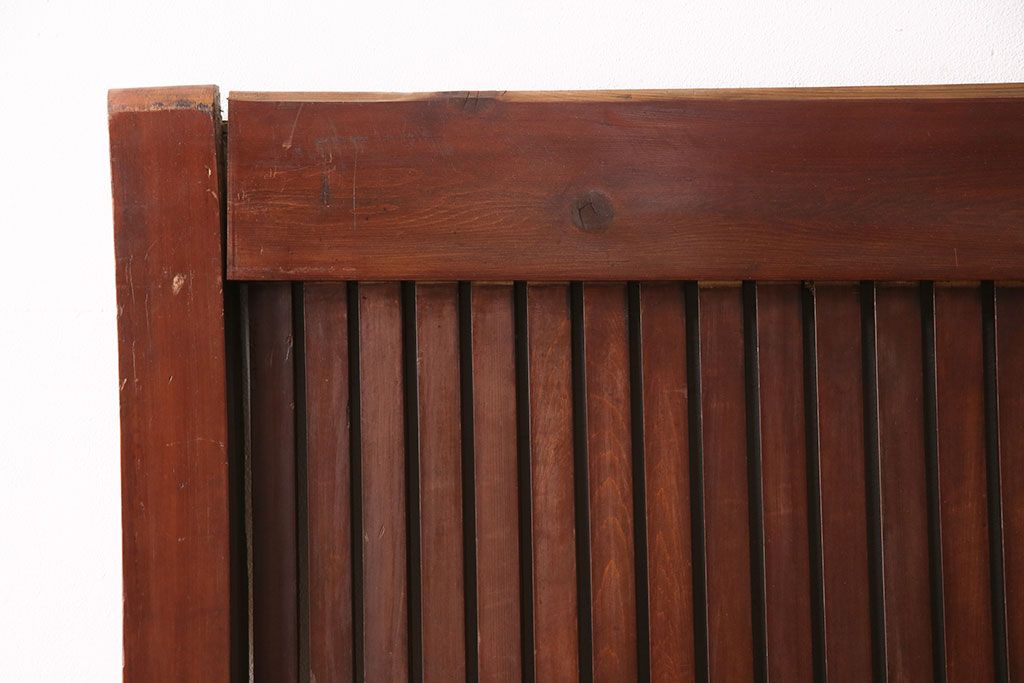 アンティーク建具　明治大正期　枡格子が重厚な雰囲気を醸しだす格子蔵戸1枚　(R-050583)