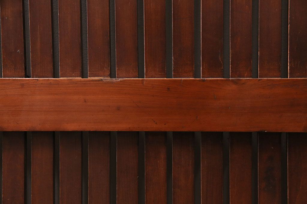 アンティーク建具　明治大正期　枡格子が重厚な雰囲気を醸しだす格子蔵戸1枚　(R-050583)