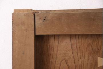 アンティーク建具　明治大正期　框ヒノキ材　ケヤキ材　虎の意匠が施された立派な金具が目を引く蔵戸(玄関戸、引き戸、建具)(R-050584)