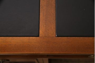 中古　DREXEL HERITAGE(ドレクセルヘリテイジ)　Triune(トライユン)　レザートップが格好いいマホガニー材製のデスク(両袖机、在宅ワーク、在宅用ワークデスク)(定価約75万円)(R-050588)