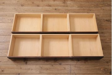 中古　北海道民芸家具　落ち着きのある佇まいが魅力の重ね食器棚(カップボード、収納棚)(R-050599)