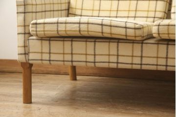 北欧ヴィンテージ　デンマーク家具　FRITZ HANSEN(フリッツハンセン)　チェック柄が可愛い、ほっこりした空間づくりにおすすめの3人掛けソファ(三人掛け、ビンテージ)(R-050607)