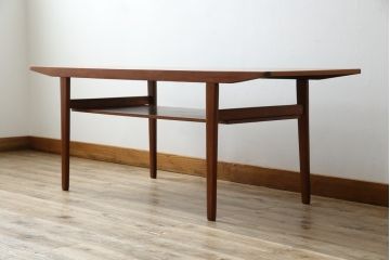 北欧ヴィンテージ　シンプルでスタイリッシュなチーク材製のセンターテーブル(リビングテーブル、コーヒーテーブル、ビンテージ)(R-050608)