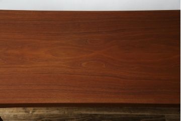 北欧ヴィンテージ　シンプルでスタイリッシュなチーク材製のセンターテーブル(リビングテーブル、コーヒーテーブル、ビンテージ)(R-050608)