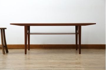 北欧ヴィンテージ　シンプルでスタイリッシュなチーク材製のセンターテーブル(リビングテーブル、コーヒーテーブル、ビンテージ)(R-050608)